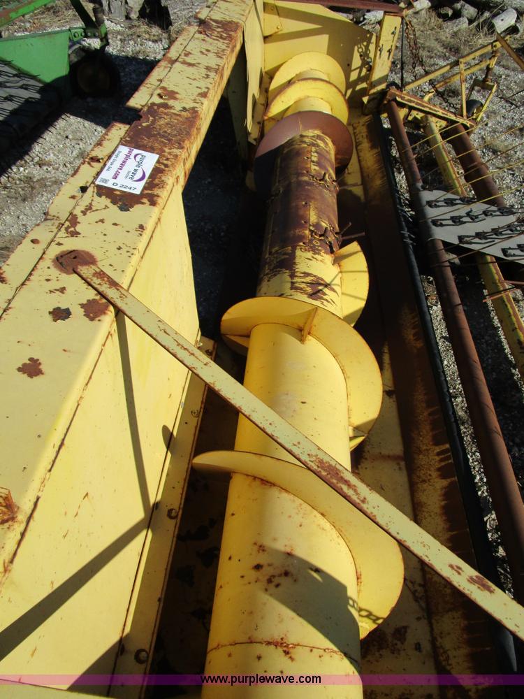 image for item D2247 New Holland 960 pickup head