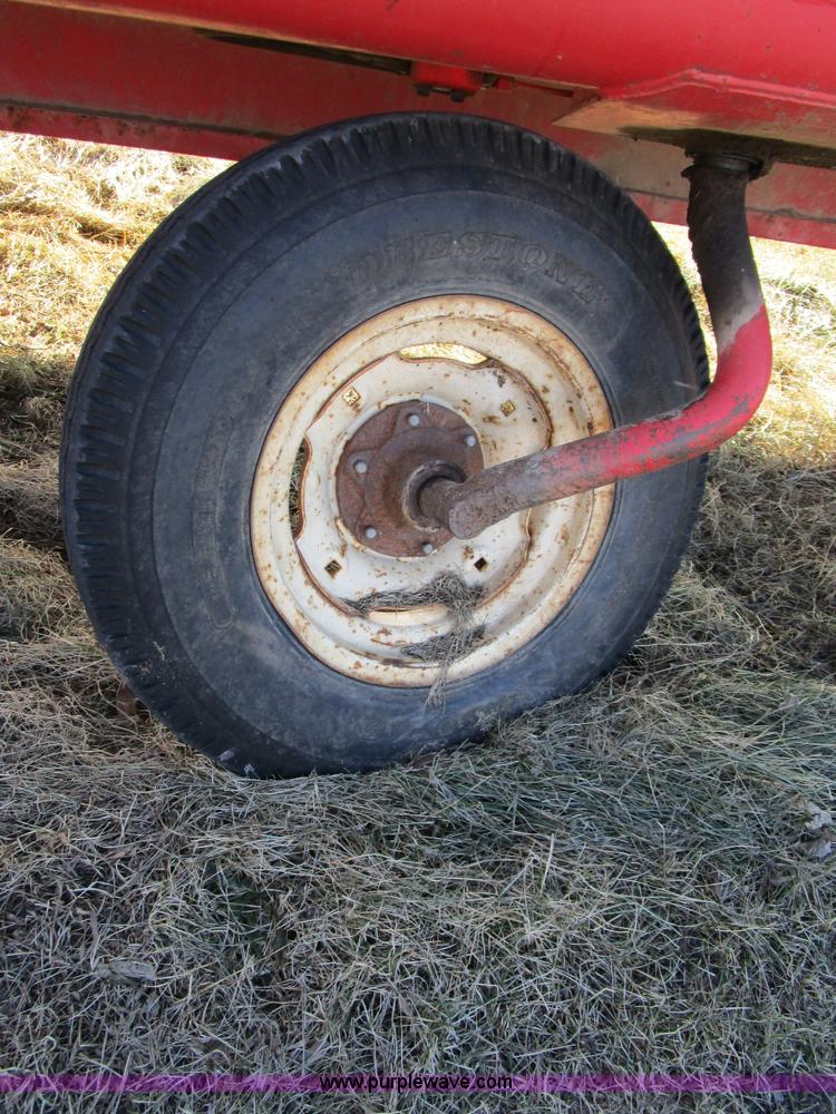 image for item D2249 Massey-Ferguson 613PT pull behind swather
