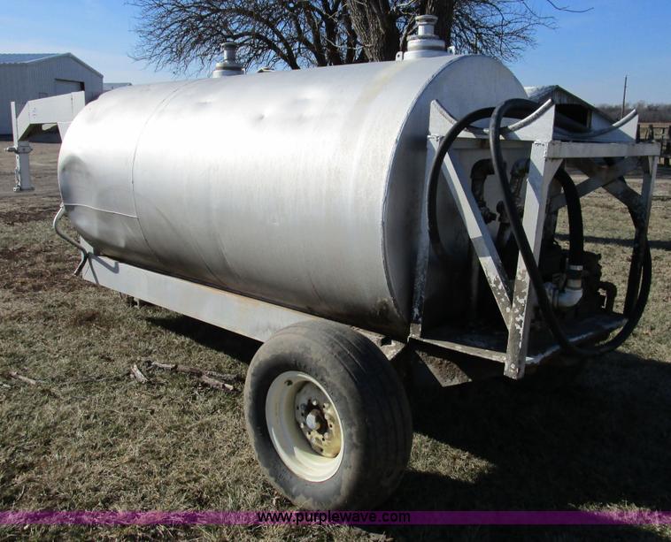 image for item D2250 Shop built 800 gallon gooseneck fuel trailer