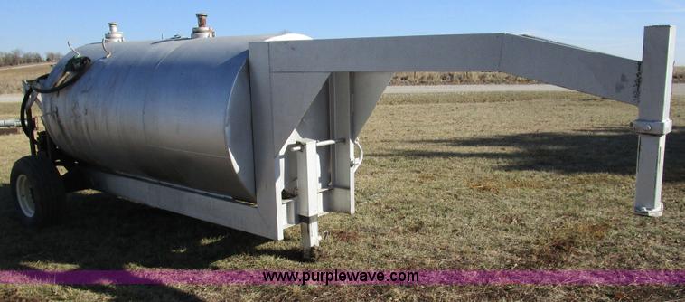 image for item D2250 Shop built 800 gallon gooseneck fuel trailer