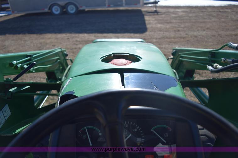 image for item E6070 1998 John Deere 4200 HST MFWD tractor