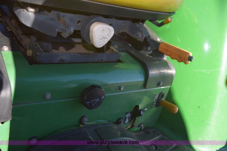 image for item E6070 1998 John Deere 4200 HST MFWD tractor