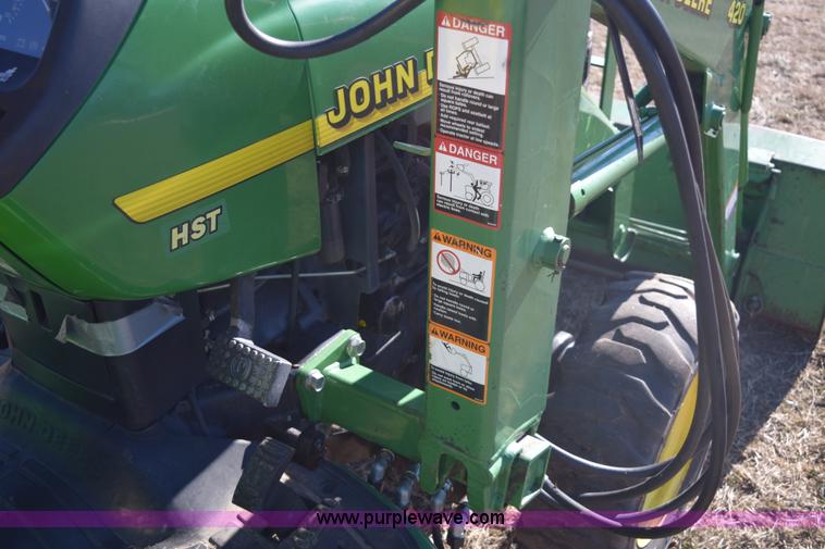 image for item E6070 1998 John Deere 4200 HST MFWD tractor