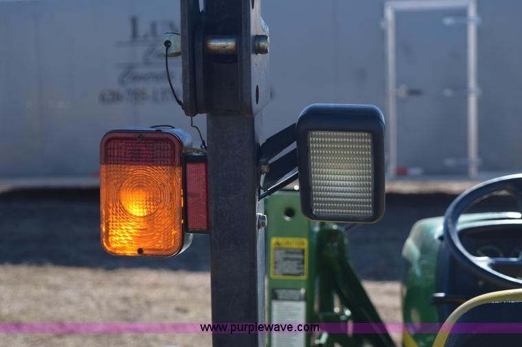 image for item E6070 1998 John Deere 4200 HST MFWD tractor