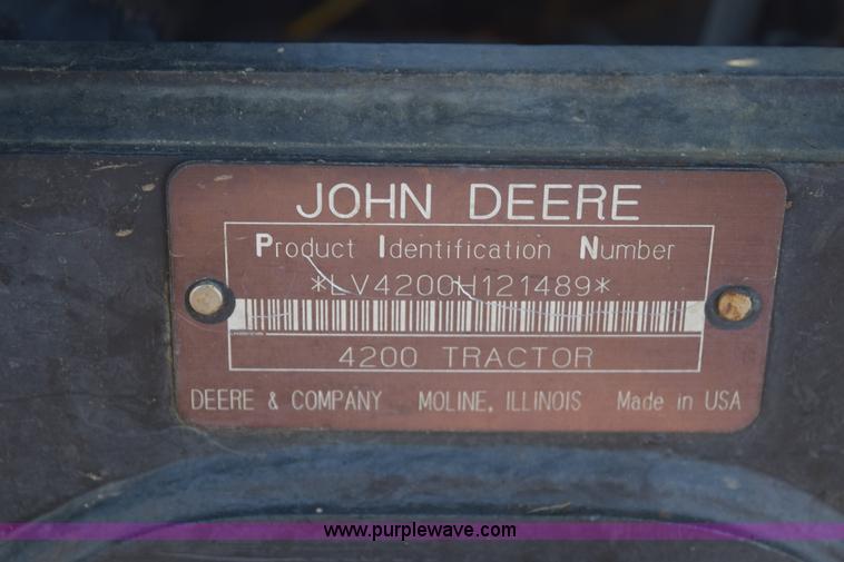 image for item E6070 1998 John Deere 4200 HST MFWD tractor