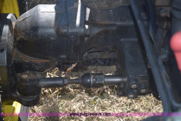 image for item E6070 1998 John Deere 4200 HST MFWD tractor