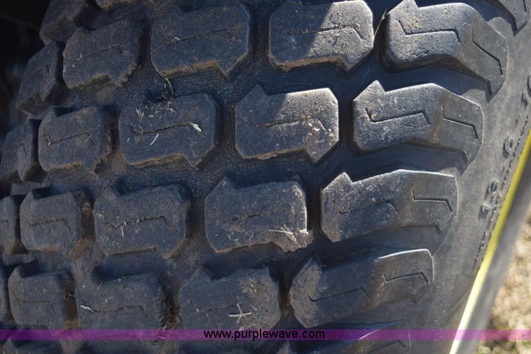 image for item E6070 1998 John Deere 4200 HST MFWD tractor