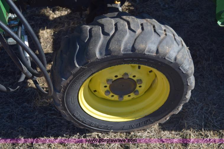 image for item E6070 1998 John Deere 4200 HST MFWD tractor