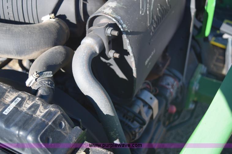 image for item E6070 1998 John Deere 4200 HST MFWD tractor