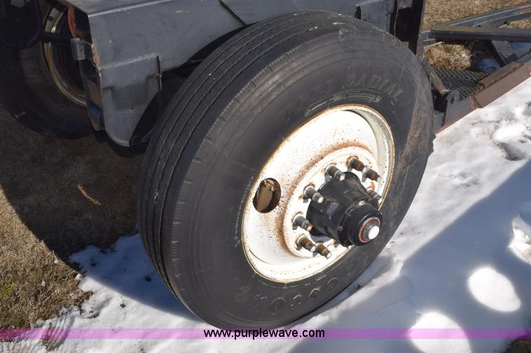 image for item E6071 Fifth wheel tow dolly