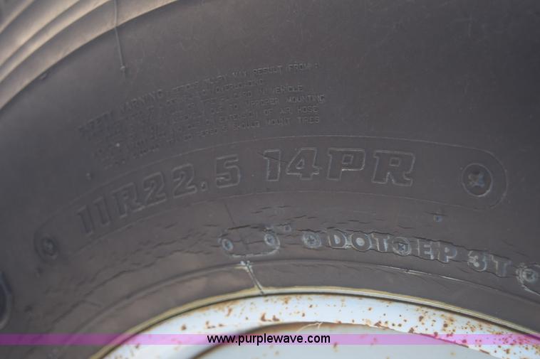 image for item E6071 Fifth wheel tow dolly