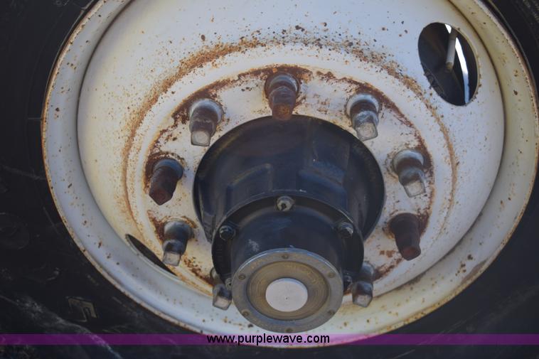 image for item E6071 Fifth wheel tow dolly