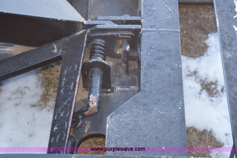 image for item E6078 1985 Thomas combine trailer