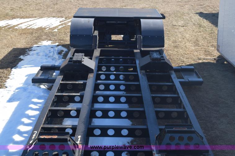 image for item E6078 1985 Thomas combine trailer