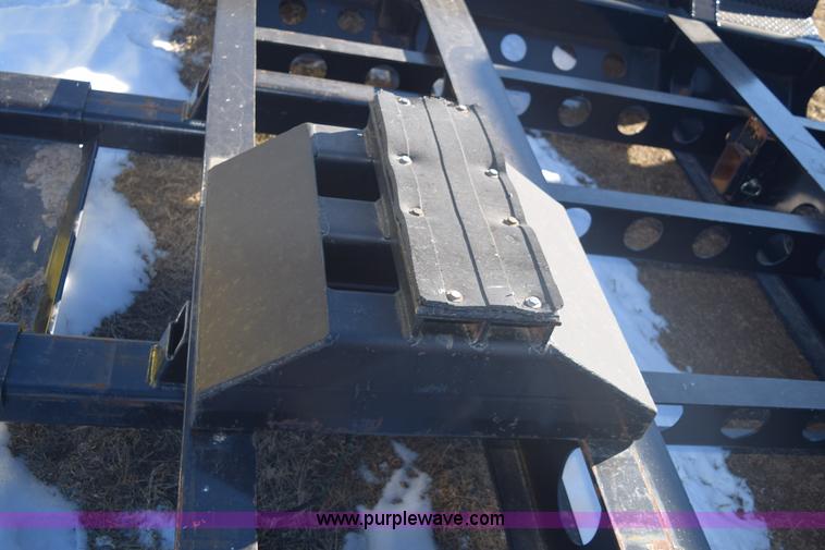 image for item E6078 1985 Thomas combine trailer