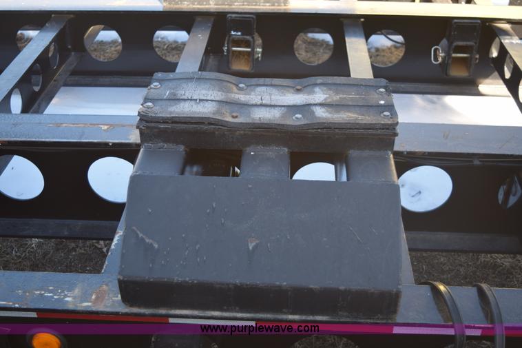 image for item E6078 1985 Thomas combine trailer