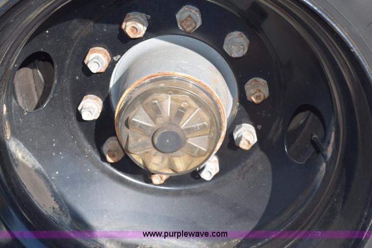 image for item E6078 1985 Thomas combine trailer