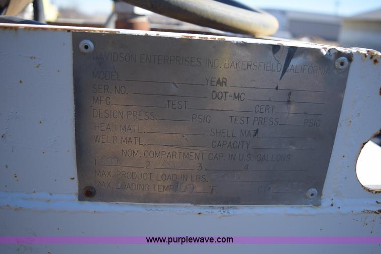 image for item E6080 Davidson Enterprises 660 gallon fuel tank