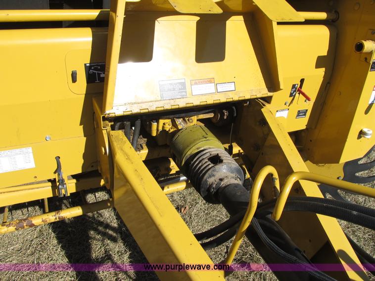 image for item F8943 Vermeer 605L round baler