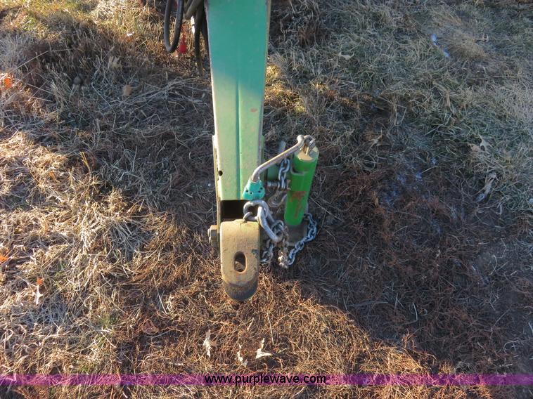 image for item I2430 1991 John Deere 7200 Maxemerge 2 planter
