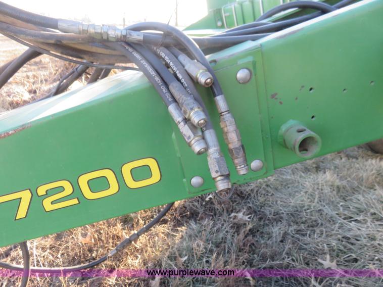 image for item I2430 1991 John Deere 7200 Maxemerge 2 planter