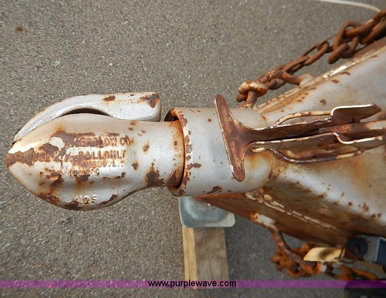 image for item I5399 1999 Liberty Travalong livestock trailer