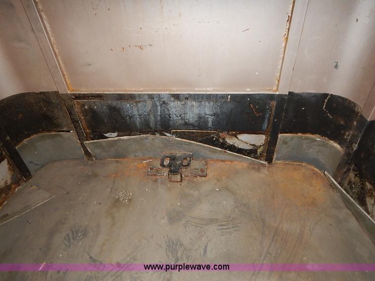 image for item I5399 1999 Liberty Travalong livestock trailer