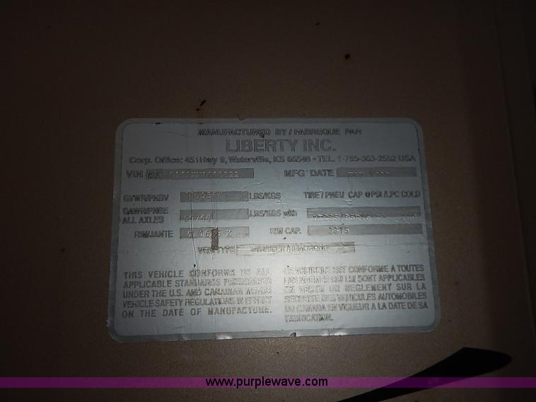 image for item I5399 1999 Liberty Travalong livestock trailer