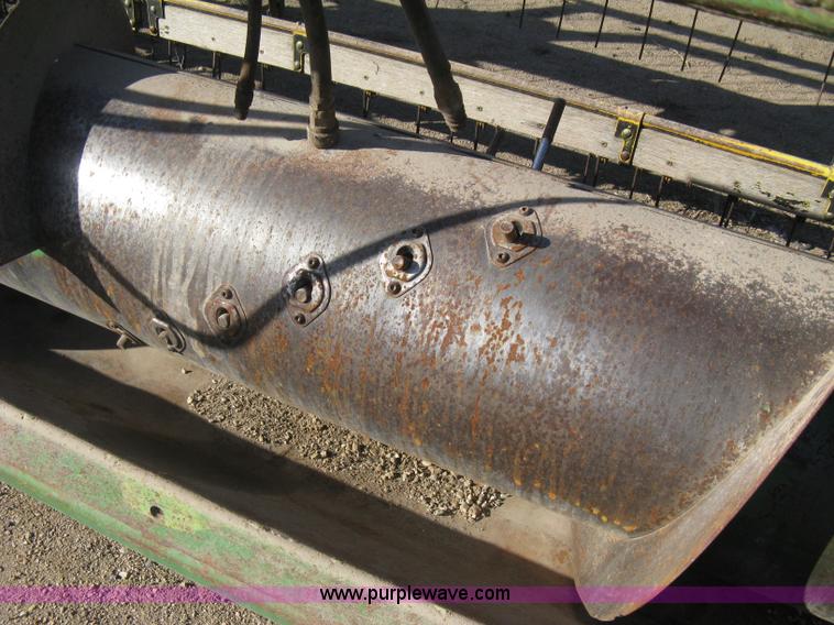 image for item I5597 John Deere 215 platform head