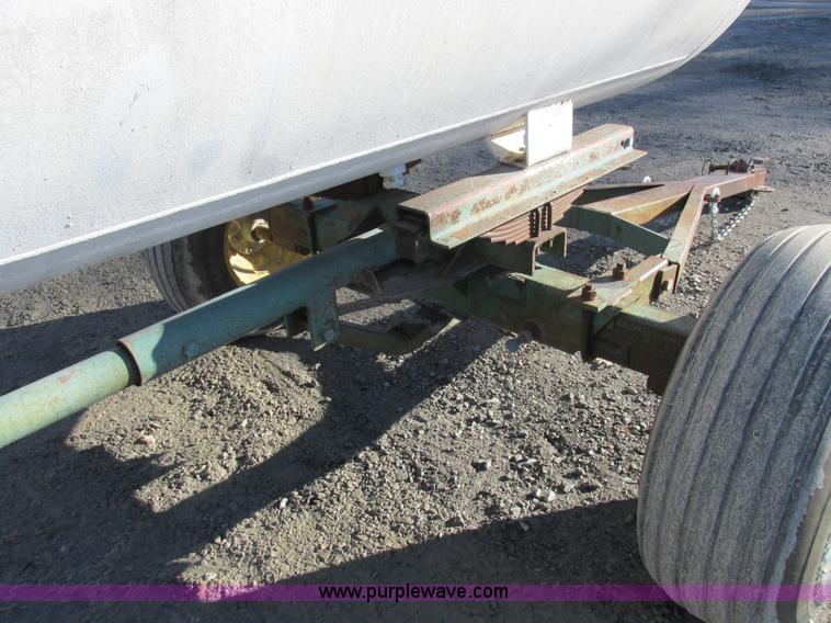 image for item I8790 Anhydrous ammonia nurse tank