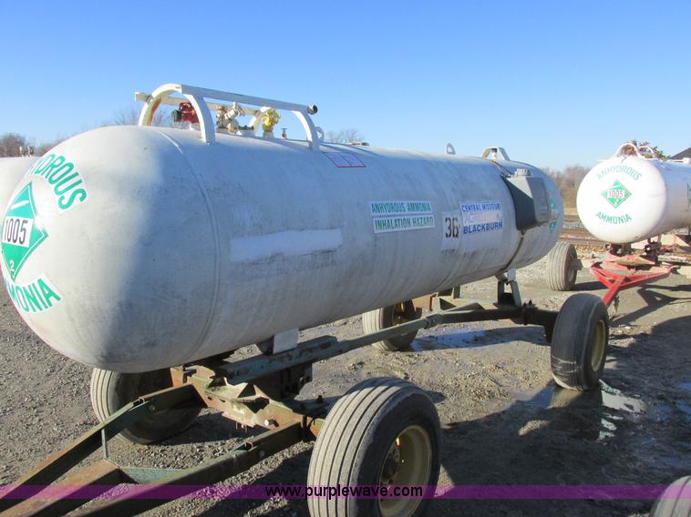 image for item I8790 Anhydrous ammonia nurse tank