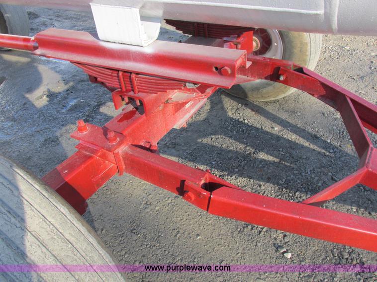 image for item I8791 Anhydrous ammonia nurse tank