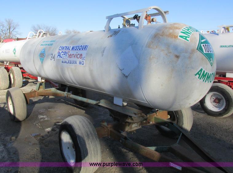 image for item I8792 Anhydrous ammonia nurse tank