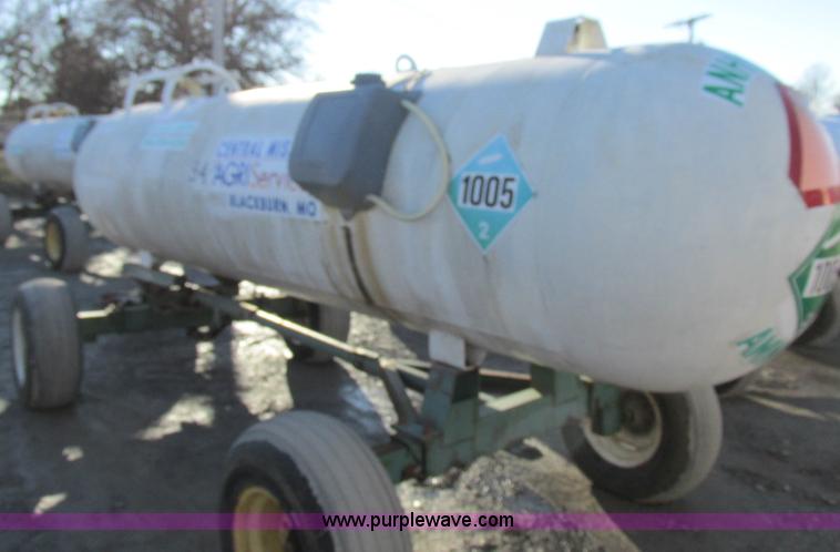 image for item I8792 Anhydrous ammonia nurse tank