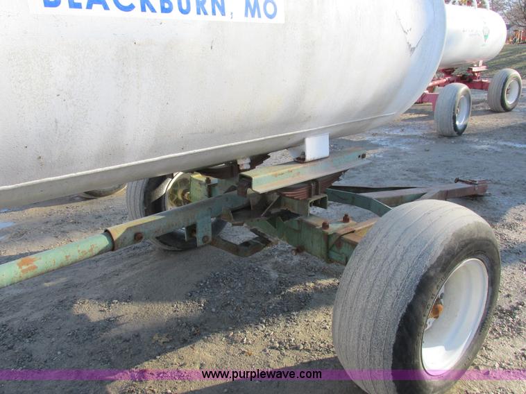 image for item I8792 Anhydrous ammonia nurse tank