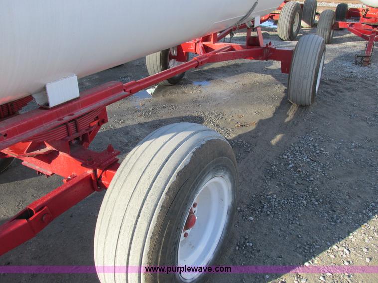 image for item I8793 Anhydrous ammonia nurse tank