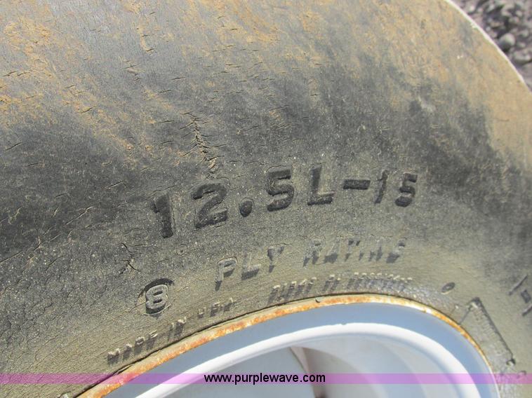 image for item I8795 Anhydrous ammonia nurse tank