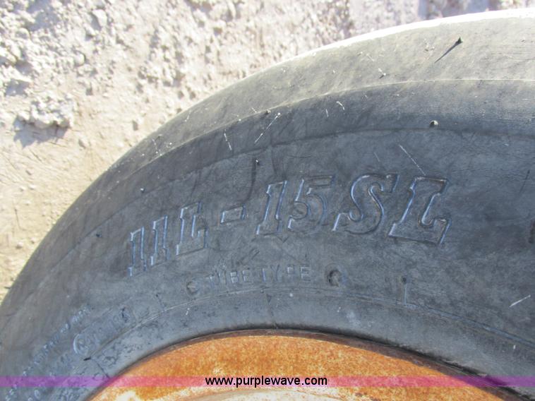 image for item I8796 Anhydrous ammonia nurse tank