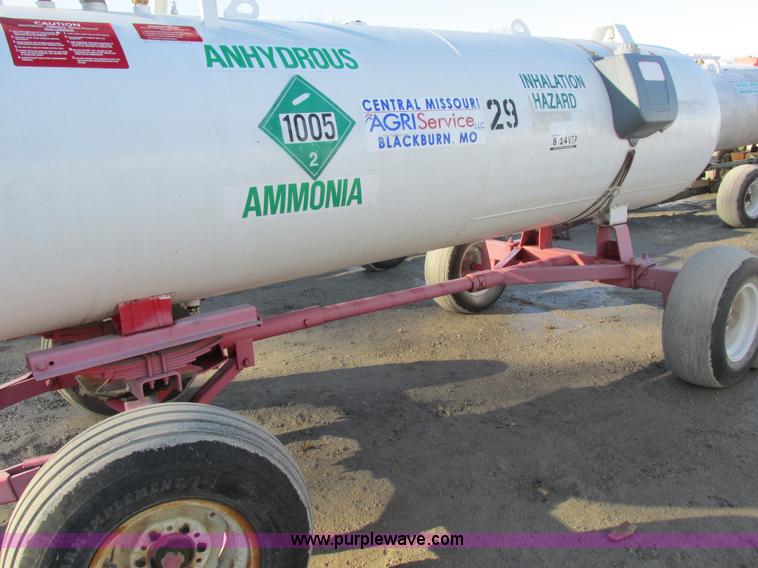 image for item I8796 Anhydrous ammonia nurse tank