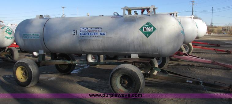 image for item I8797 Anhydrous ammonia nurse tank