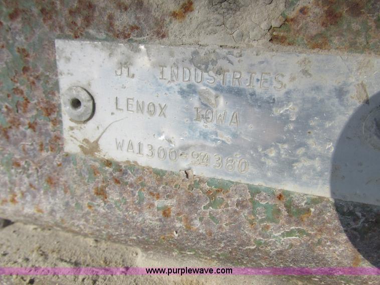 image for item I8797 Anhydrous ammonia nurse tank