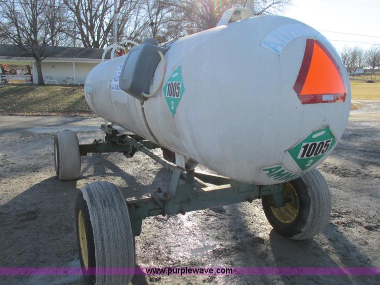 image for item I8797 Anhydrous ammonia nurse tank