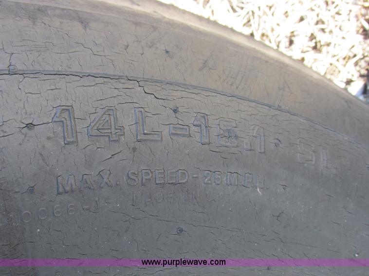 image for item I8798 Gravity flow wagon