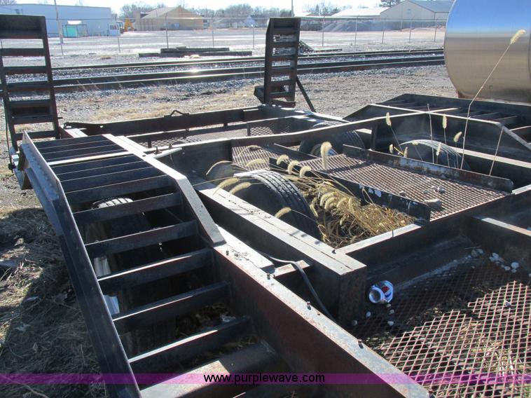 image for item I8801 Ag equipment trailer