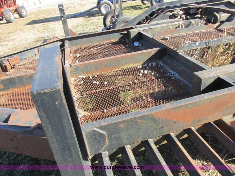 image for item I8801 Ag equipment trailer