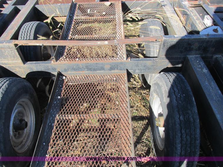 image for item I8801 Ag equipment trailer