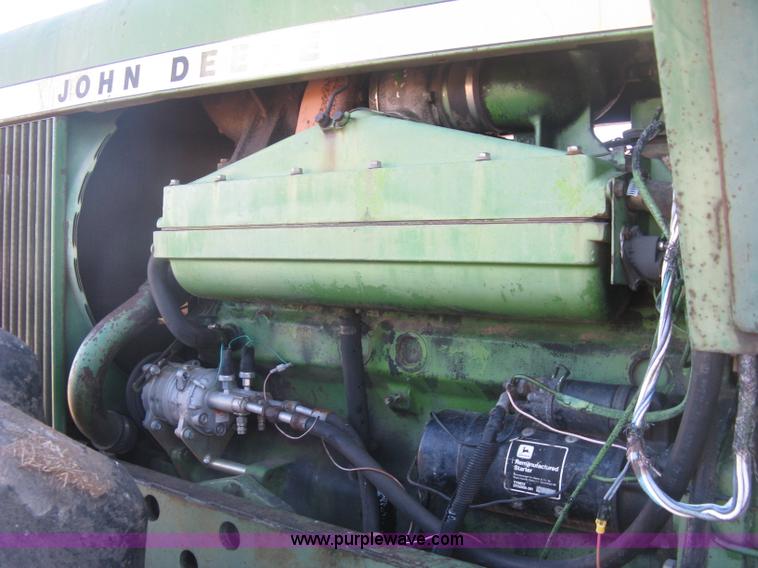 image for item K2786 1975 John Deere 7520 4WD tractor