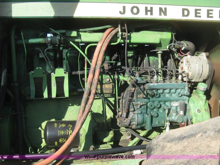 image for item K2786 1975 John Deere 7520 4WD tractor