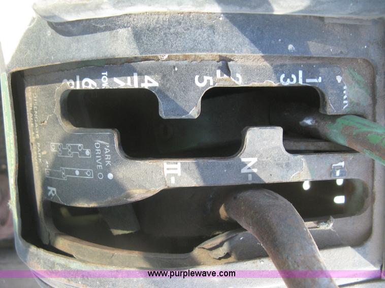 image for item K2786 1975 John Deere 7520 4WD tractor