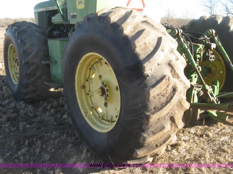 image for item K2786 1975 John Deere 7520 4WD tractor